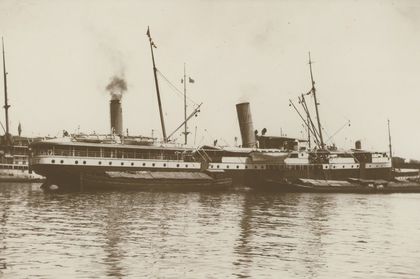 KPM historical photograph