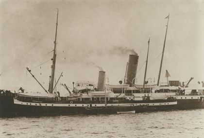 KPM historical photograph
