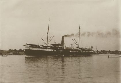 KPM historical photograph