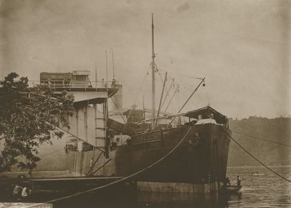 KPM historical photograph