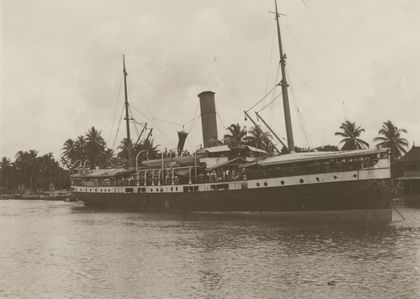KPM historical photograph