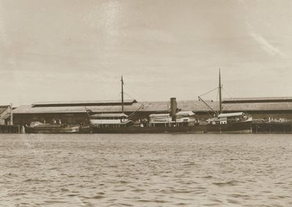 KPM historical photograph
