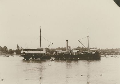 KPM historical photograph