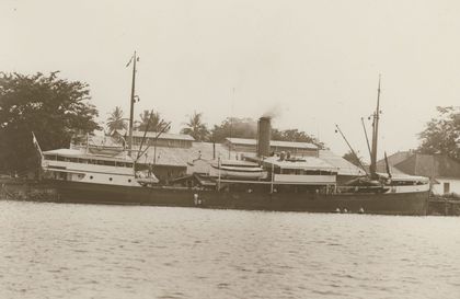 KPM historical photograph