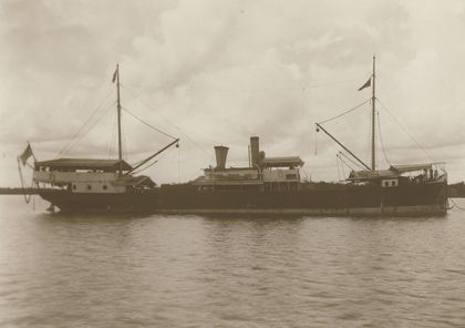 KPM historical photograph
