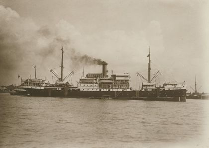 KPM historical photograph