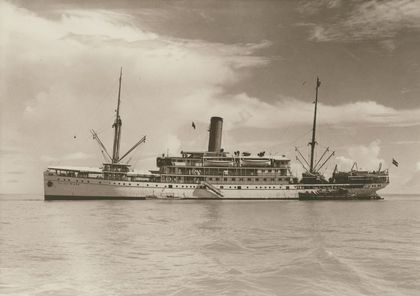 KPM historical photograph